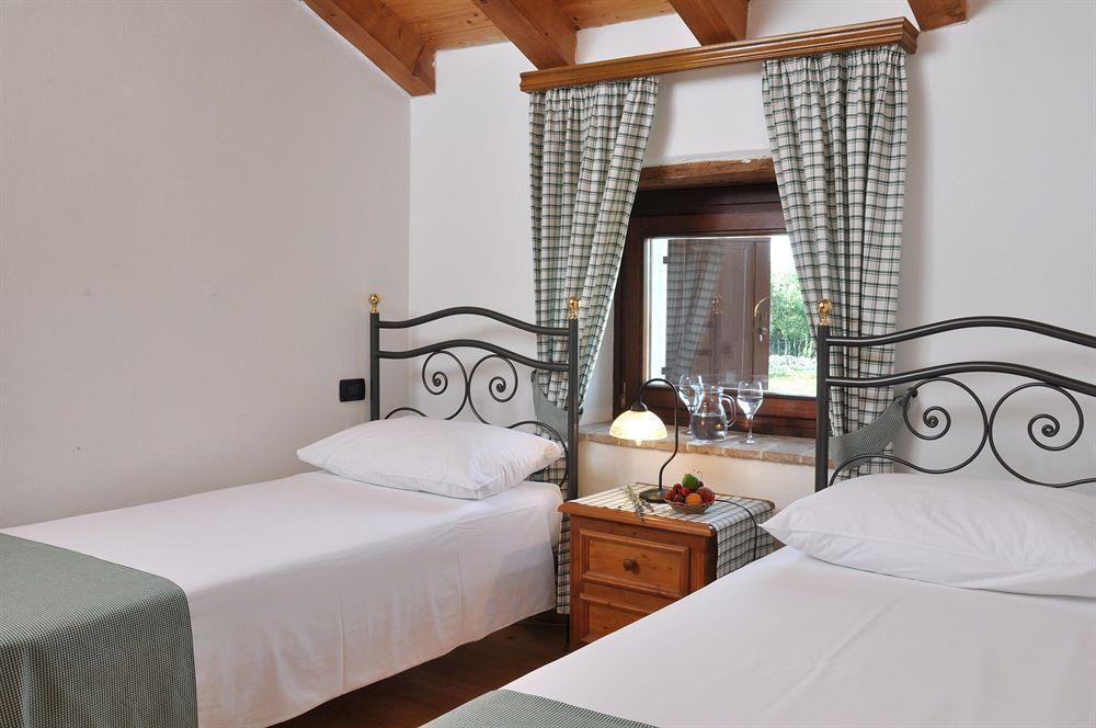 Casa Romantica La Parenzana Buje Buitenkant foto